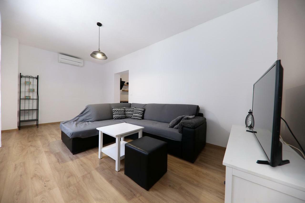 Apartman Dana ザダル エクステリア 写真